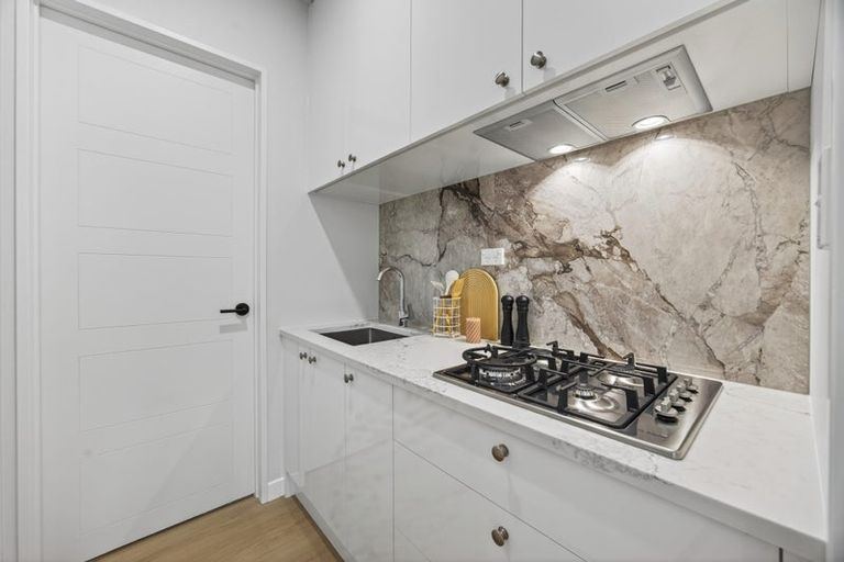 Photo of property in 12 Piko Road, Opaheke, 2113