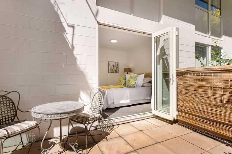 Photo of property in 2/78 Holly Road, St Albans, Christchurch, 8014