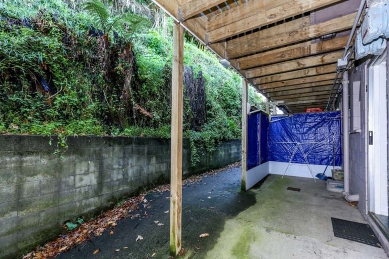 Photo of property in 8 Carrington Street, Lower Vogeltown, New Plymouth, 4310