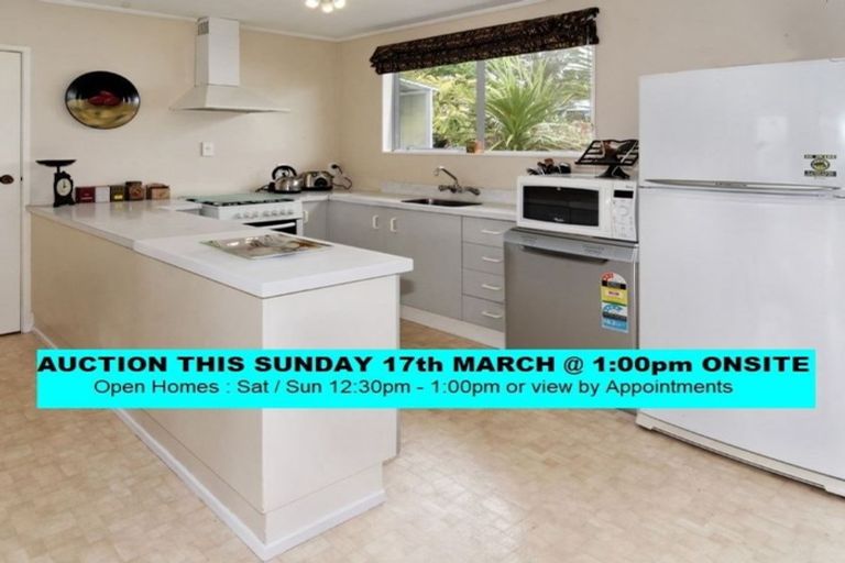 Photo of property in 37 Hassan Drive, Massey, Auckland, 0614