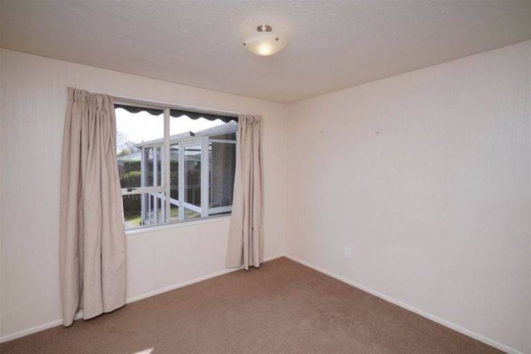 Photo of property in 15 Inwoods Road, Parklands, Christchurch, 8083