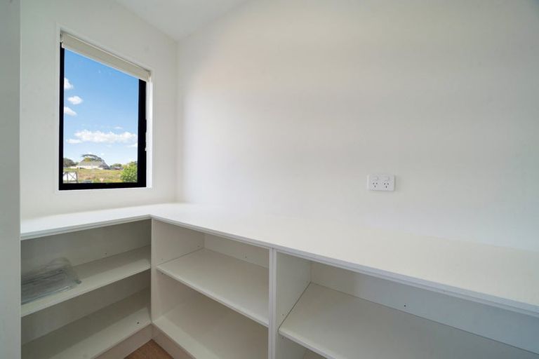 Photo of property in 8 Jabuka Street, Glen Eden, Auckland, 0602