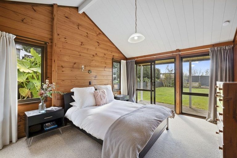 Photo of property in 72a Tukapa Street, Westown, New Plymouth, 4310