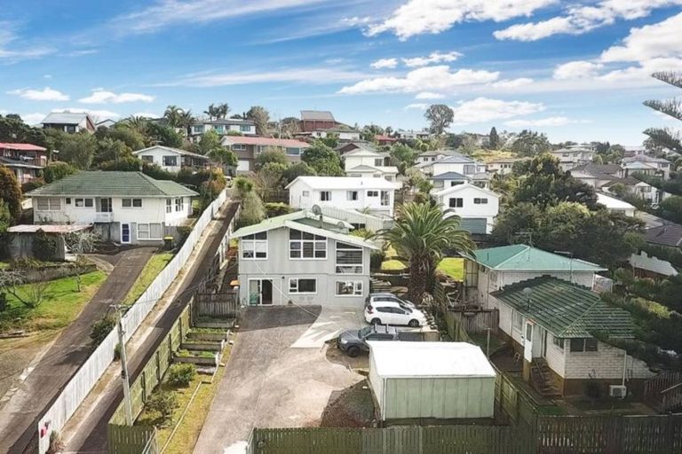 Photo of property in 50 Hogans Road, Glenfield, Auckland, 0629