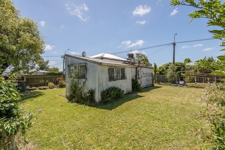Photo of property in 210 Edgeware Road, Edgeware, Christchurch, 8013