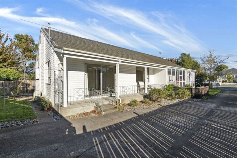 Photo of property in 2/42 Saint Martins Road, Saint Martins, Christchurch, 8022