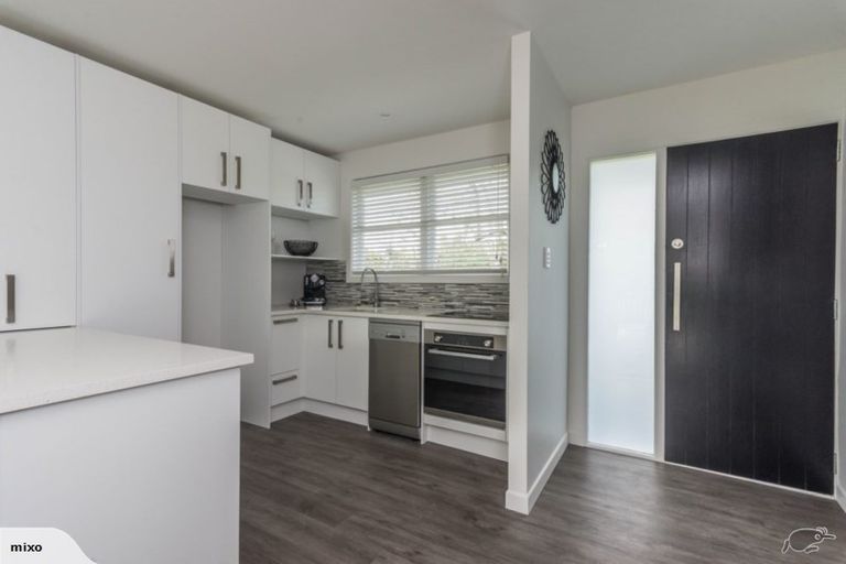 Photo of property in 4b Rheingold Place, Huapai, Kumeu, 0810