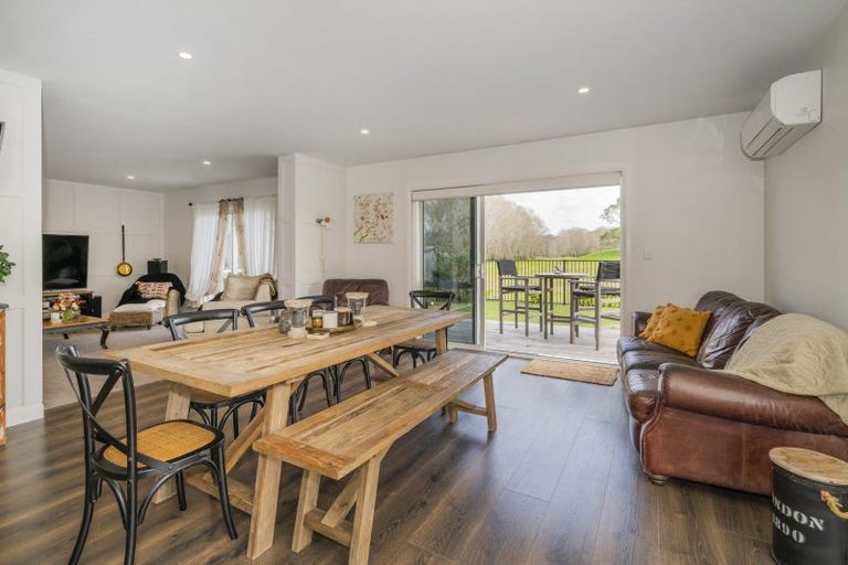 Photo of property in 5 Lady Jocelyn Place, Whitianga, 3510