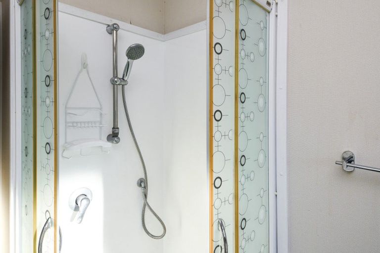 Photo of property in 25 Newhaven Place, Roslyn, Palmerston North, 4414