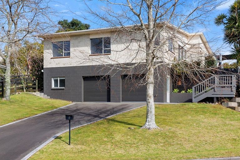 Photo of property in 9 Cabot Place, Frankleigh Park, New Plymouth, 4310