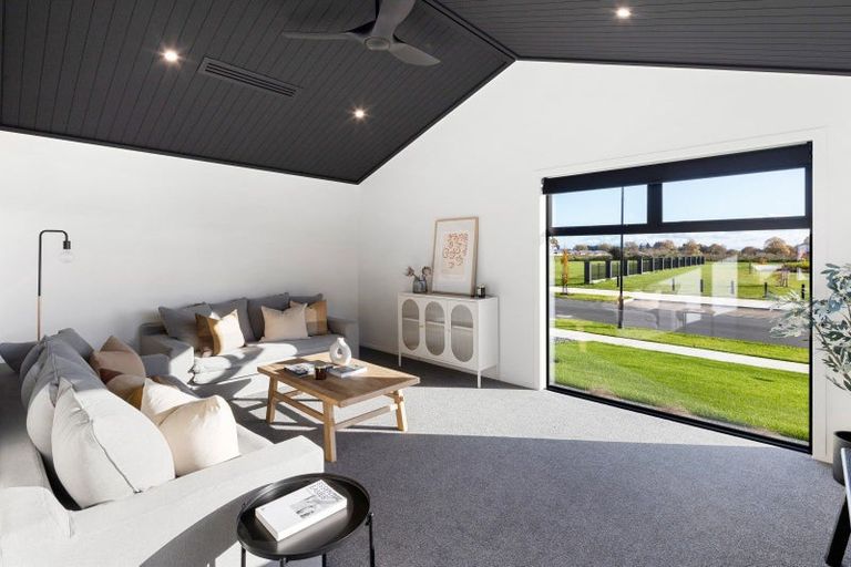 Photo of property in 36 Isobel Hodgson Drive, Cambridge, 3434