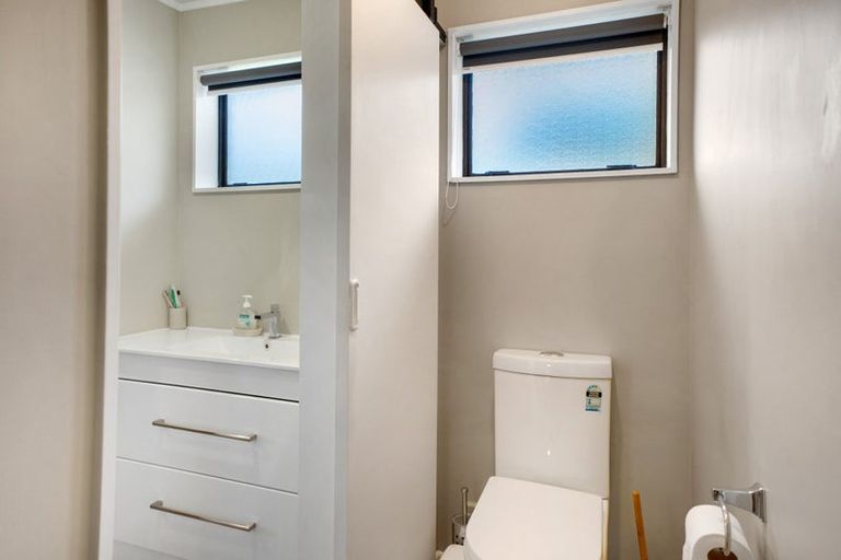 Photo of property in 27b Shackle Lane, Whitby, Porirua, 5024