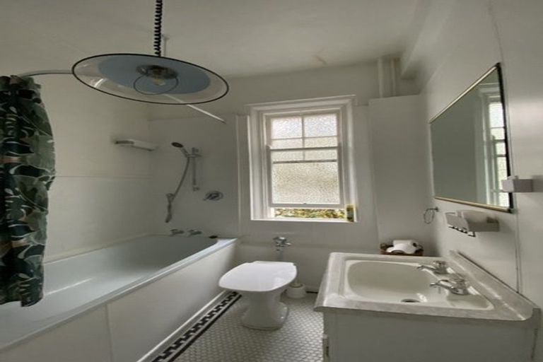 Photo of property in Blythswood Flats, 3f7 Aro Street, Aro Valley, Wellington, 6021