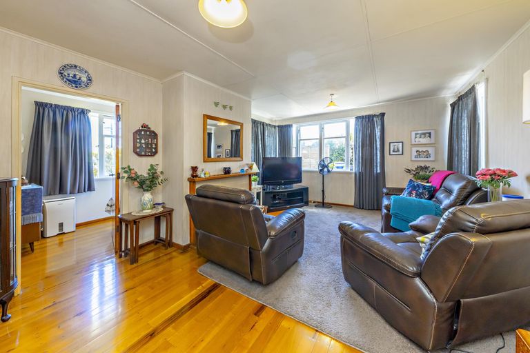 Photo of property in 49 Porchester Road, Papakura, 2110