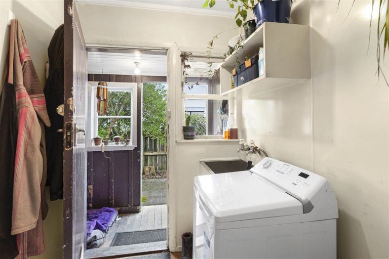 Photo of property in 15-15a Mill Street, Westport, 7825