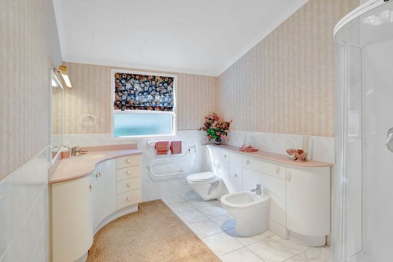 Photo of property in 74 South Road, Manaia, 4612