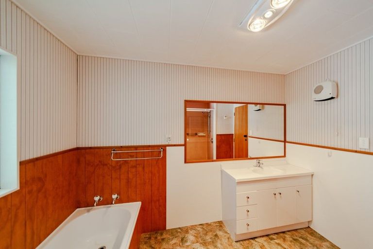 Photo of property in 128 Mangatarata Road, Waipukurau, 4285