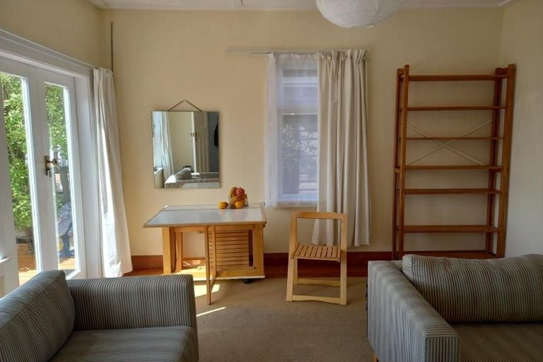 Photo of property in 59 Overtoun Terrace, Hataitai, Wellington, 6021