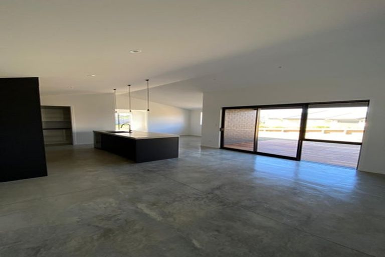 Photo of property in 13 Bragato Way, Te Kauwhata, 3710