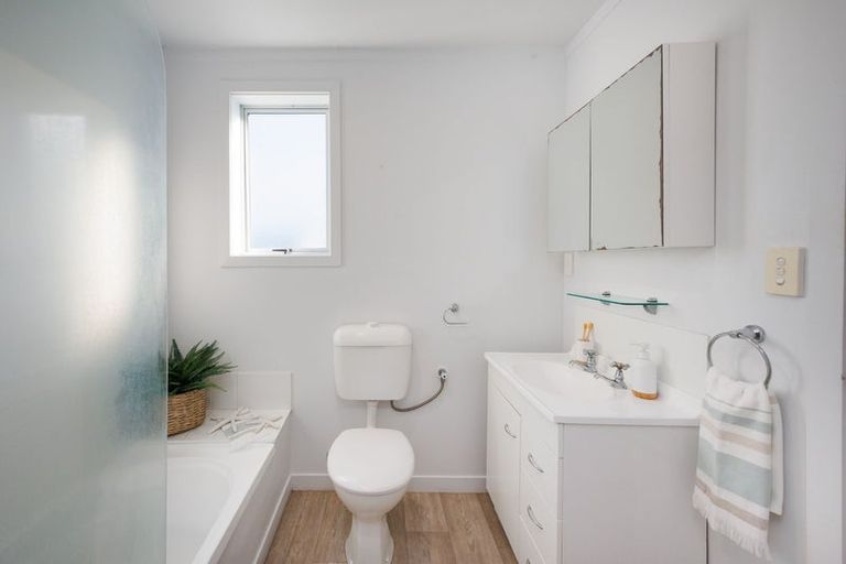 Photo of property in 9a Shortt Street, Foxton Beach, Foxton, 4815