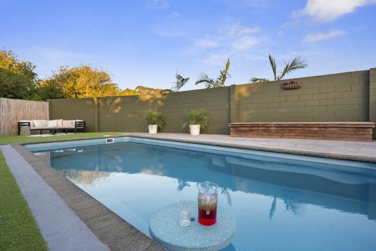 Photo of property in 1327 Leigh Road, Matakana, Warkworth, 0985