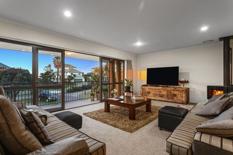 Photo of property in 14 Commodores Close, Coastlands, Whakatane, 3120