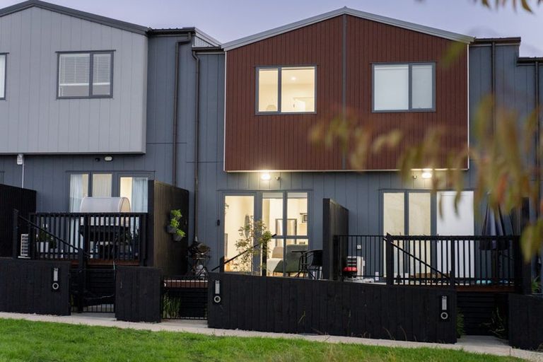 Photo of property in 36 Salvia Lane, Totara Park, Auckland, 2019