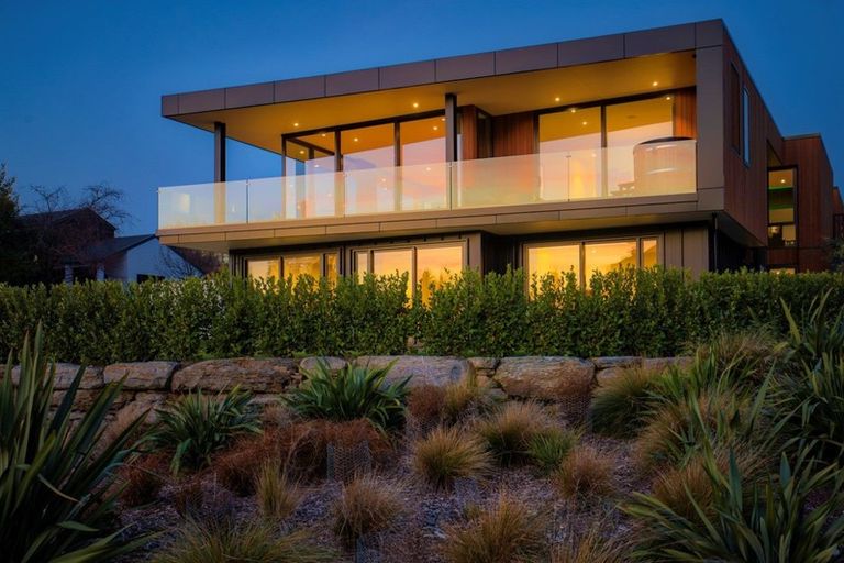 Photo of property in 221 Lakeside Road, Wanaka, 9305