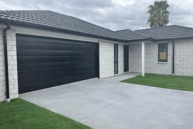 Photo of property in 1a Lee Road, Hannahs Bay, Rotorua, 3010