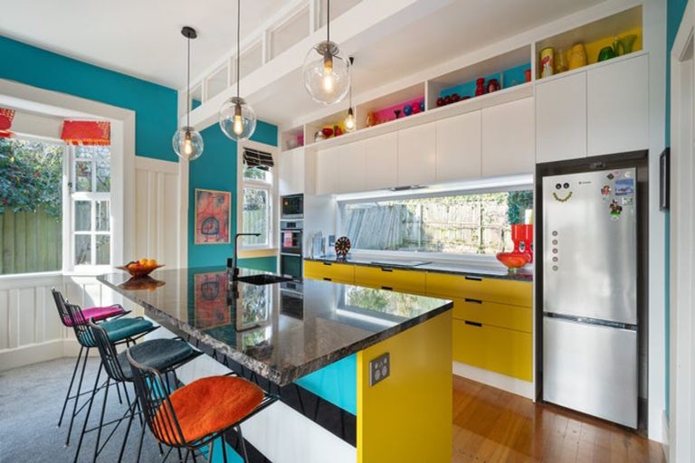 Photo of property in 83 Hackthorne Road, Cashmere, Christchurch, 8022