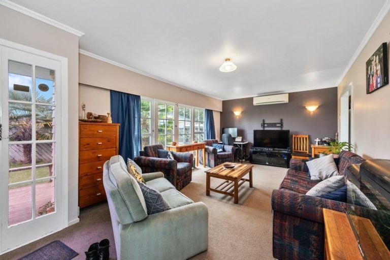 Photo of property in 7 Southsea Crescent, Silverdale, Hamilton, 3216