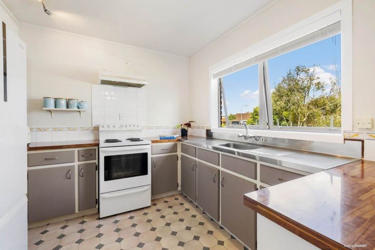 Photo of property in 22 Norfolk Rise, Waiuku, 2123