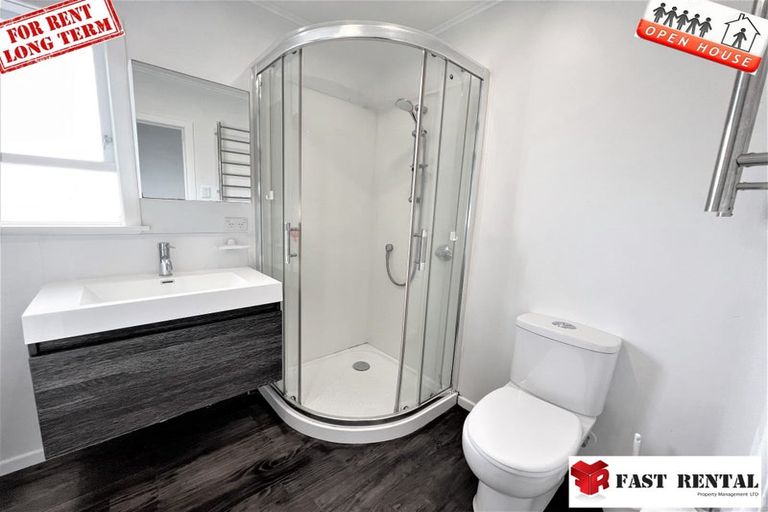 Photo of property in 2/46 Tree View Avenue, Glenfield, Auckland, 0629