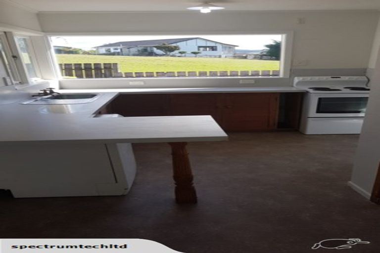 Photo of property in 66 Matija Place, Red Beach, 0932