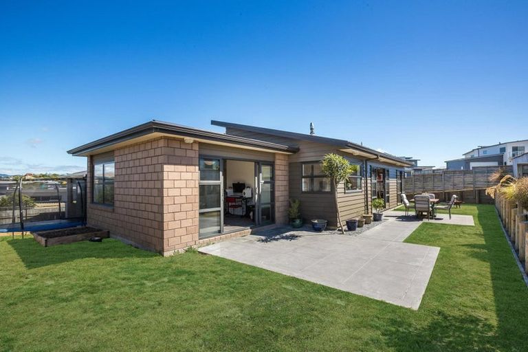 Photo of property in 42 Mo Street, Camborne, Porirua, 5026