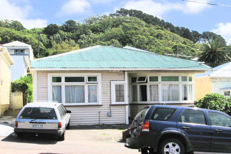 Photo of property in 352 Adelaide Road, Newtown, Wellington, 6021