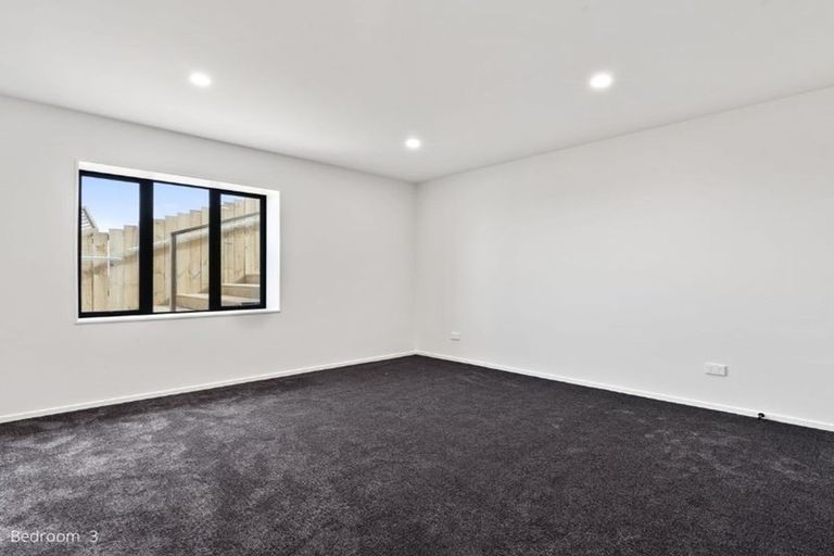 Photo of property in 51 Kirikiri Drive, Papakura, 2110