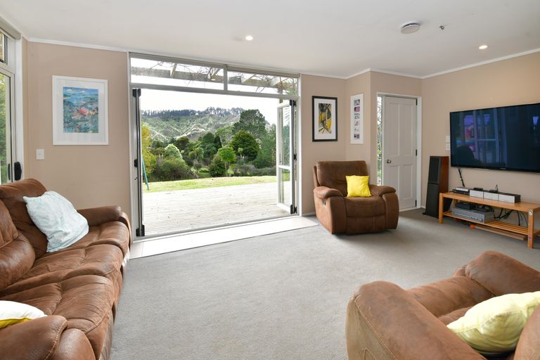 Photo of property in 75c Mick Dillon Road, Tahekeroa, Kaukapakapa, 0873