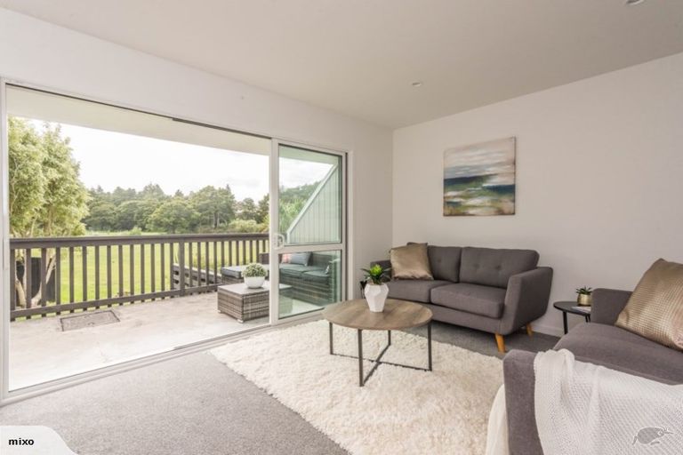 Photo of property in 4b Rheingold Place, Huapai, Kumeu, 0810