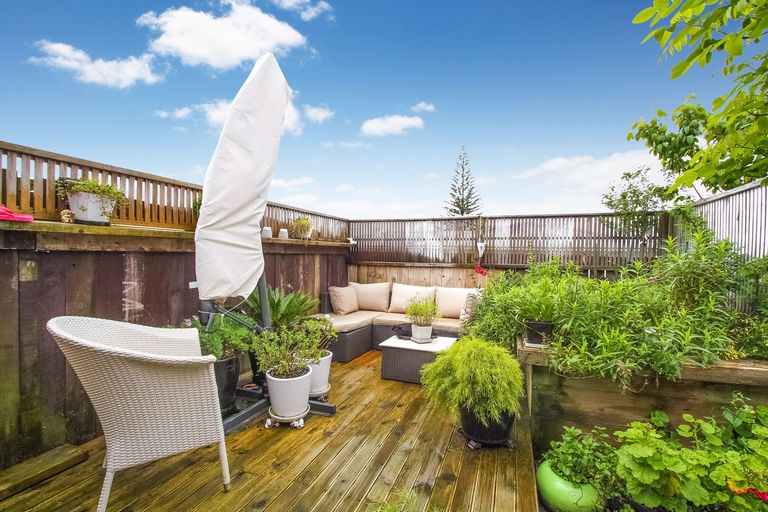 Photo of property in 153a/1 Te Atatu Road, Te Atatu South, Auckland, 0610