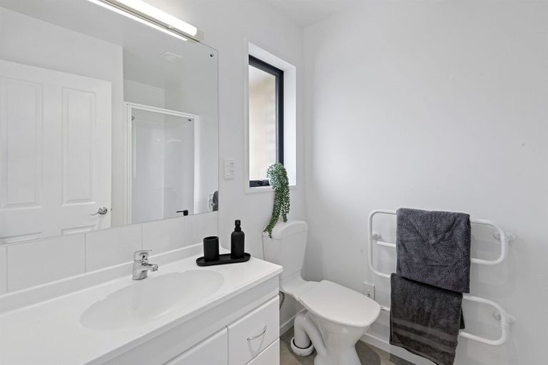 Photo of property in 3 Linkwater Way, Parklands, Christchurch, 8083