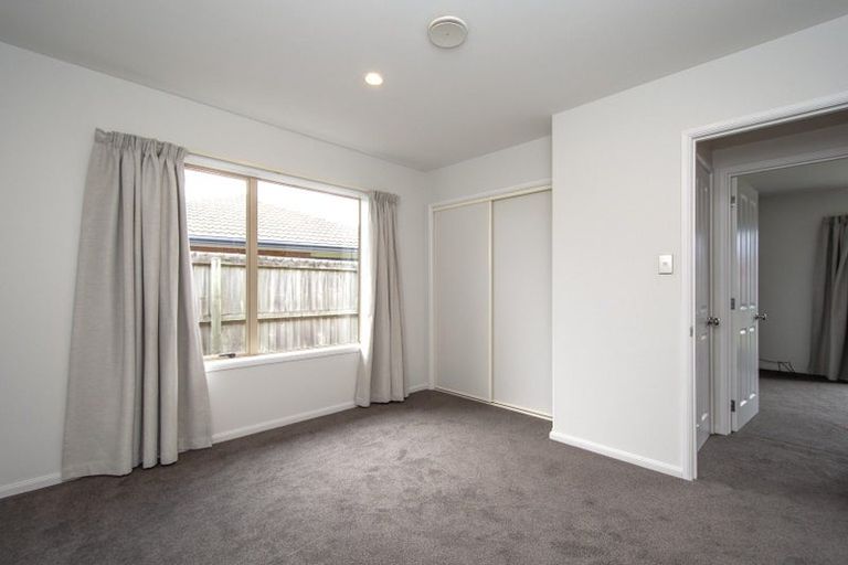 Photo of property in 8 Blarney Place, Casebrook, Christchurch, 8051