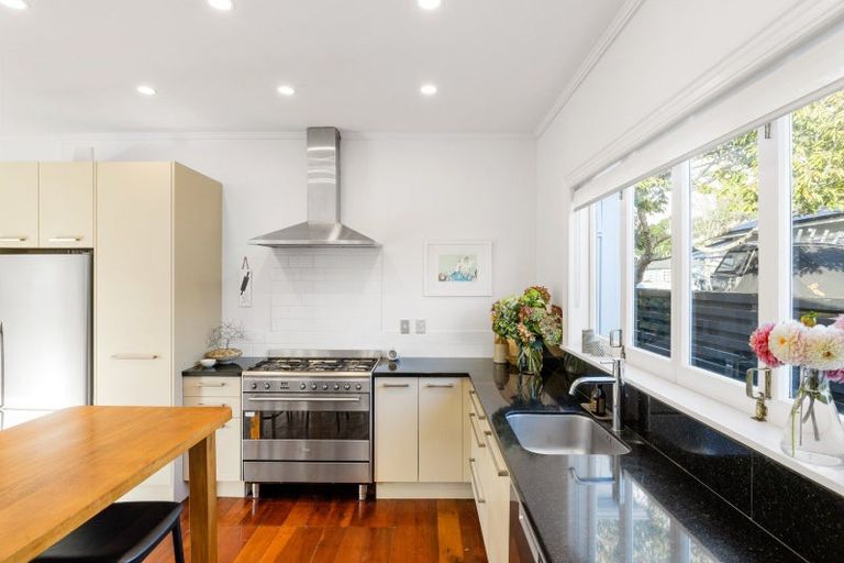 Photo of property in 31 Nixon Street, Hamilton East, Hamilton, 3216