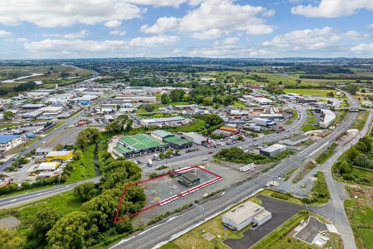 Photo of property in 280a Great South Road, Papakura, 2110