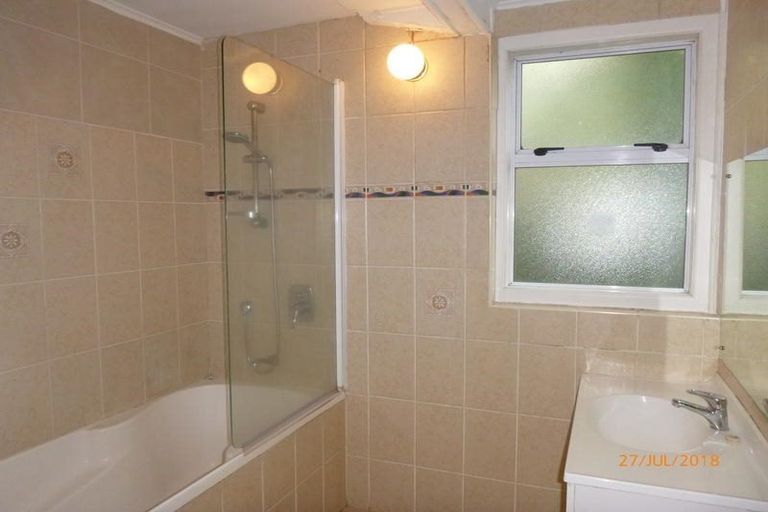 Photo of property in 63 Moire Road, Massey, Auckland, 0614