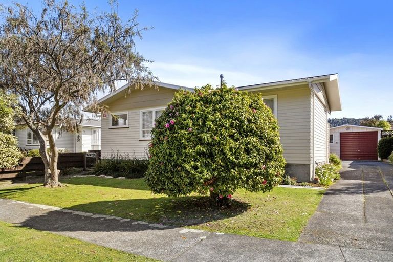 Photo of property in 13 Mataura Grove, Wainuiomata, Lower Hutt, 5014