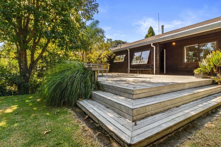 Photo of property in 32 Mount Avenue, Pauanui, Hikuai, 3579