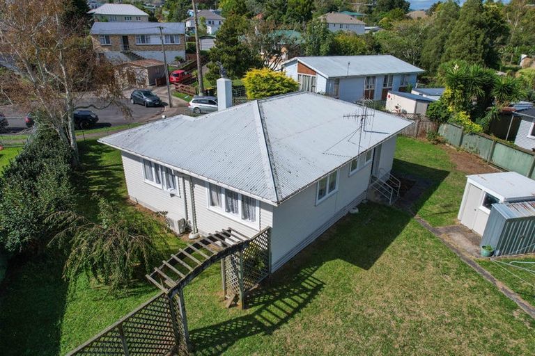 Photo of property in 17 Davies Street, Paeroa, 3600