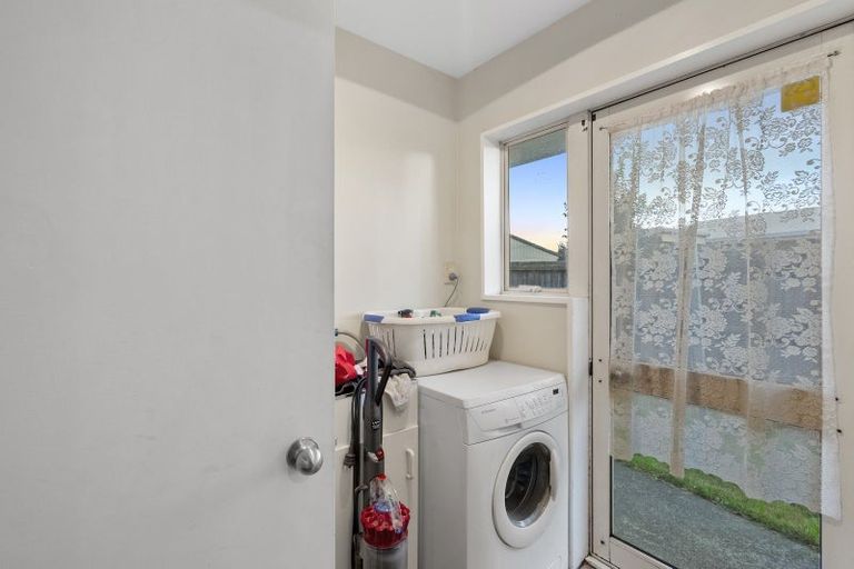Photo of property in 52 Bromley Road, Bromley, Christchurch, 8062