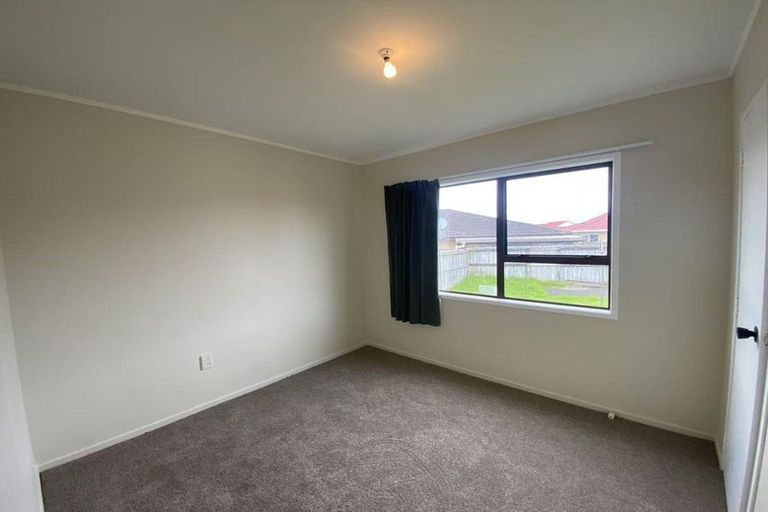 Photo of property in 2/24 Burundi Avenue, Clendon Park, Auckland, 2103